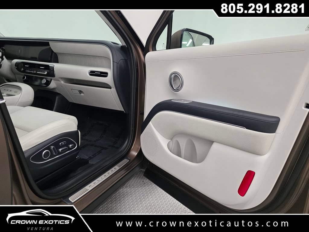 Used 2026 Hyundai Palisade Calligraphy AWD/4WD image 14