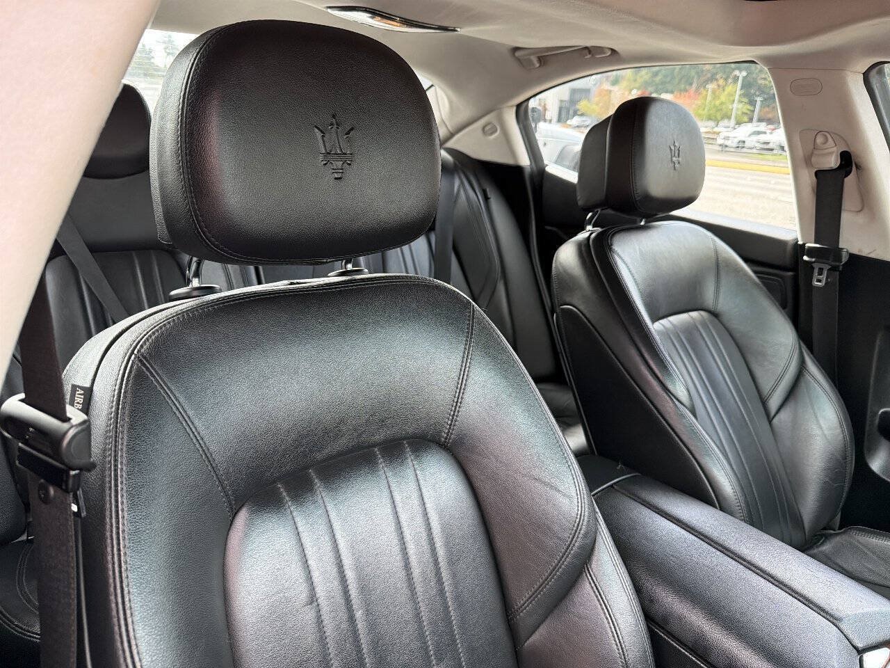Used 2015 Maserati Ghibli S Q4 AWD/4WD image 18