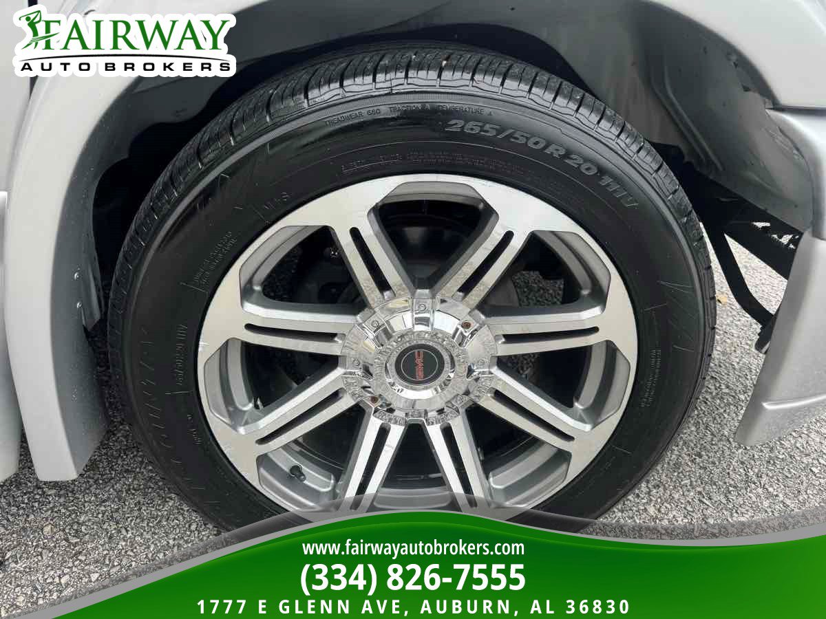 Used 2017 GMC Savana 2500 RWD image 34