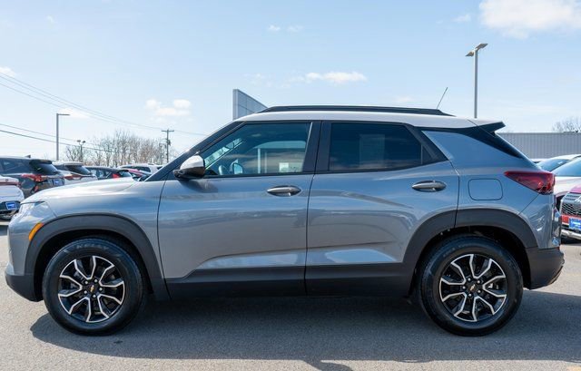 Used 2022 Chevrolet TrailBlazer ACTIV w/ Sun and Liftgate Package FWD image 9