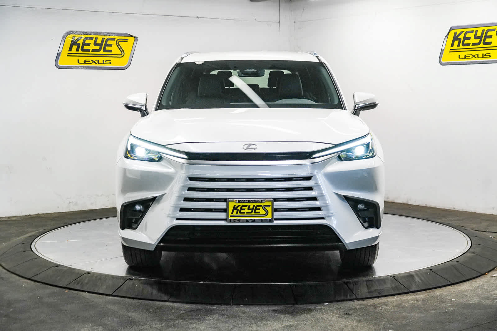 Used 2024 Lexus TX 350 FWD w/ Cold Weather Package image 6