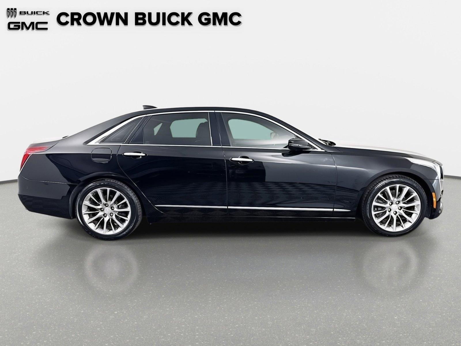 Used 2018 Cadillac CT6 Luxury image 4