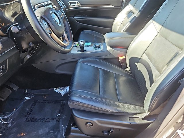 Used 2015 Jeep Grand Cherokee Limited w/ Luxury Group II image 35
