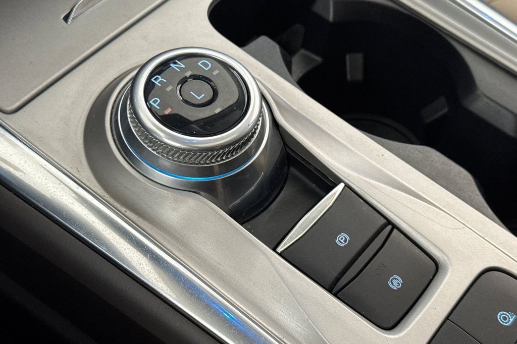 Used 2022 Ford Explorer Platinum w/ Class IV Trailer Tow Package image 27