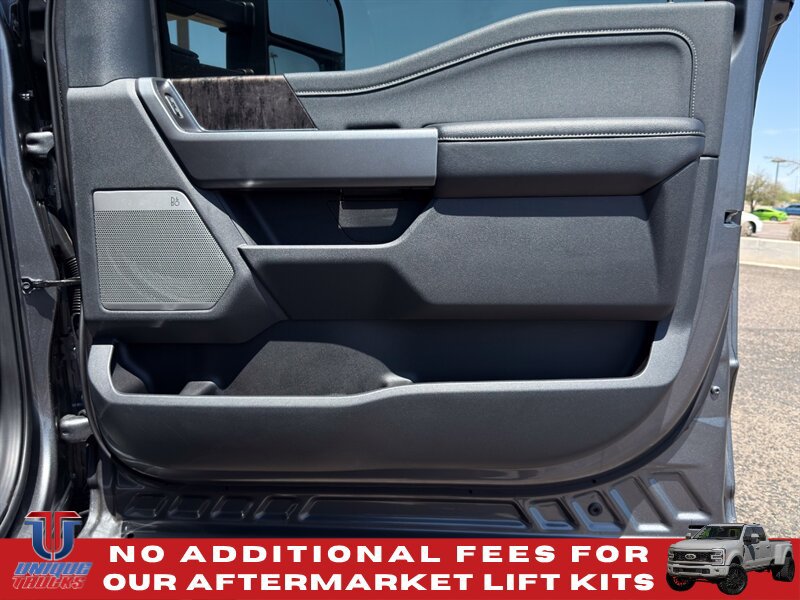 Used 2025 Ford F350 Lariat w/ FX4 Off-Road Package AWD/4WD image 29
