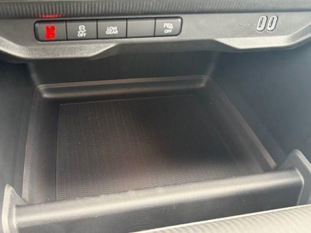 New 2026 Jeep Cherokee Limited image 22