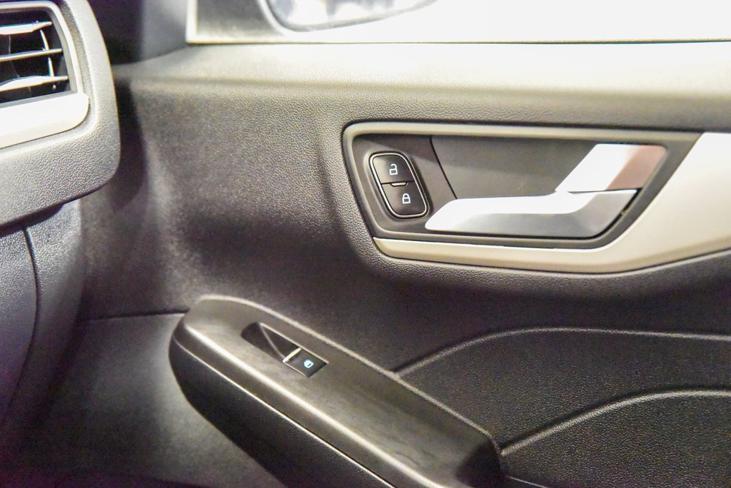 Used 2021 Ford Escape SEL image 29