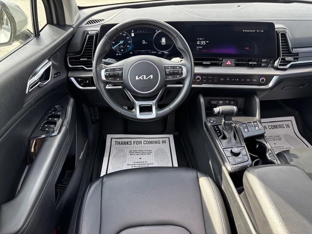 Used 2023 Kia Sportage SX image 3