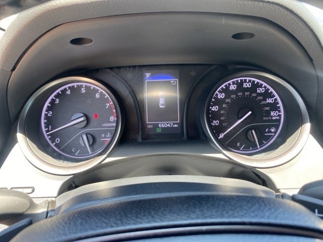Used 2023 Toyota Camry SE image 25