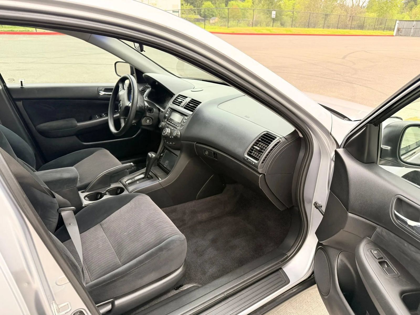 Used 2003 Honda Accord LX image 11