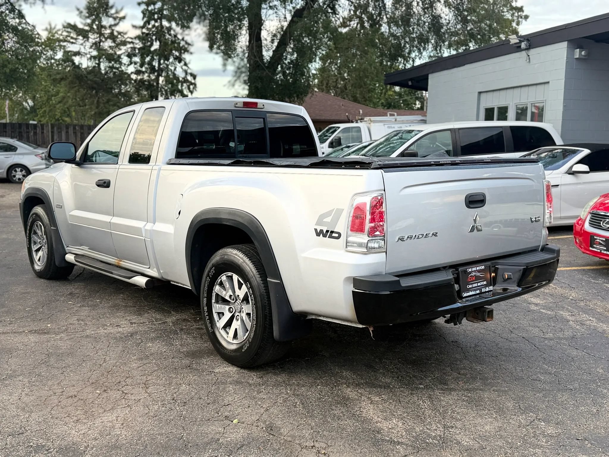 Used 2006 Mitsubishi Raider DuroCross AWD/4WD image 6