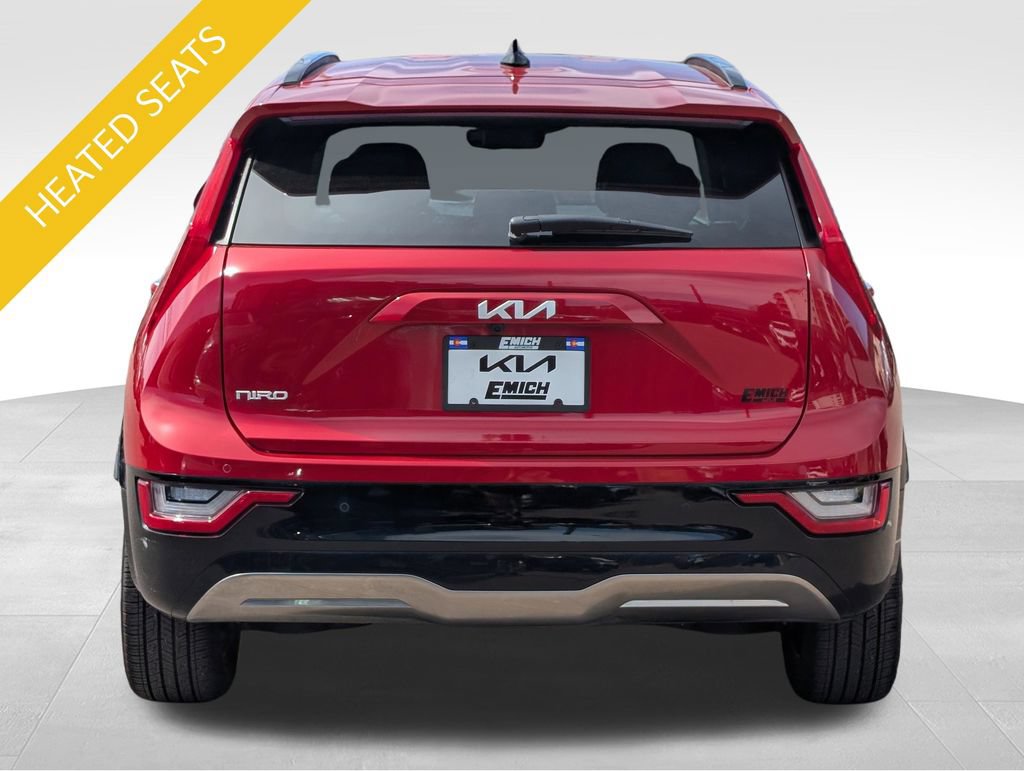Certified 2025 Kia Niro Wave w/ Wave Preserve Package FWD image 4