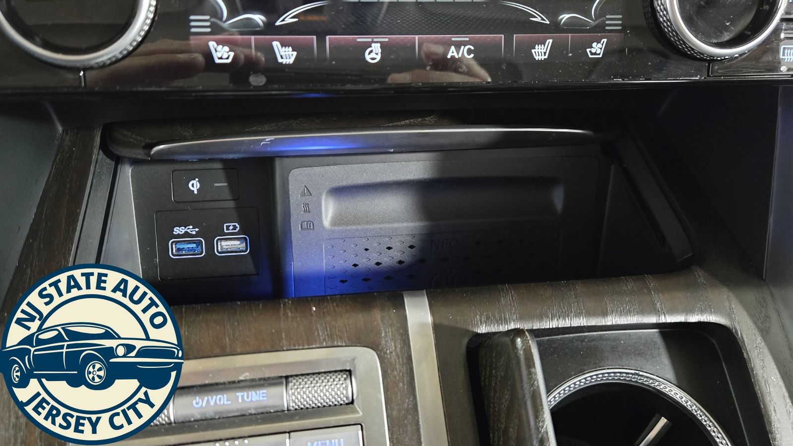 Used 2021 Genesis GV80 2.5T AWD/4WD image 17