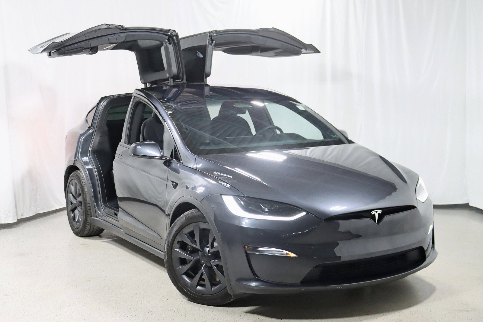 Used 2024 Tesla Model X image 8