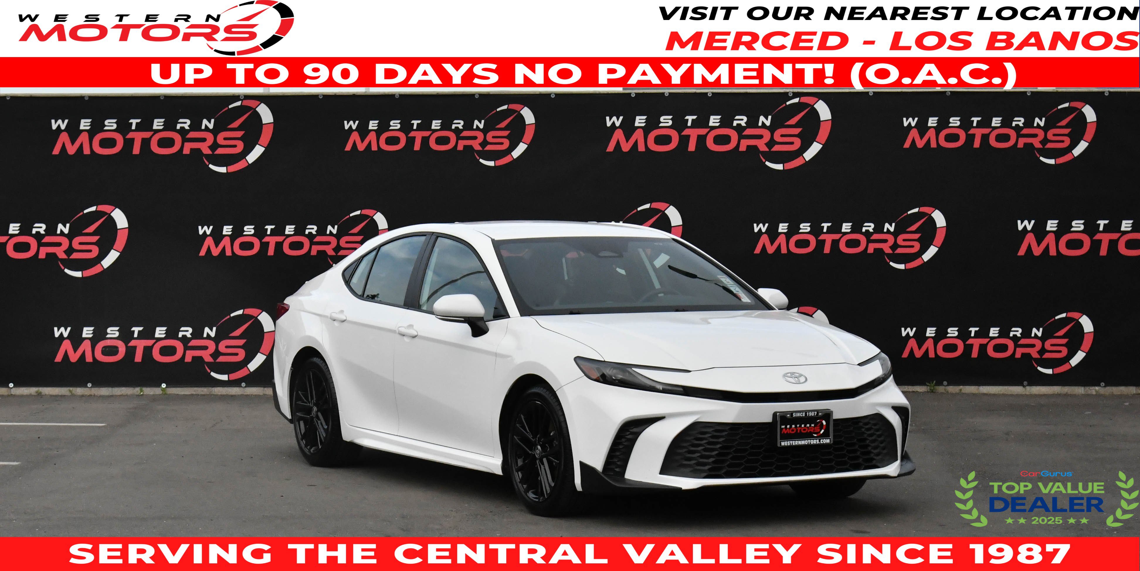 Used 2025 Toyota Camry SE image 1