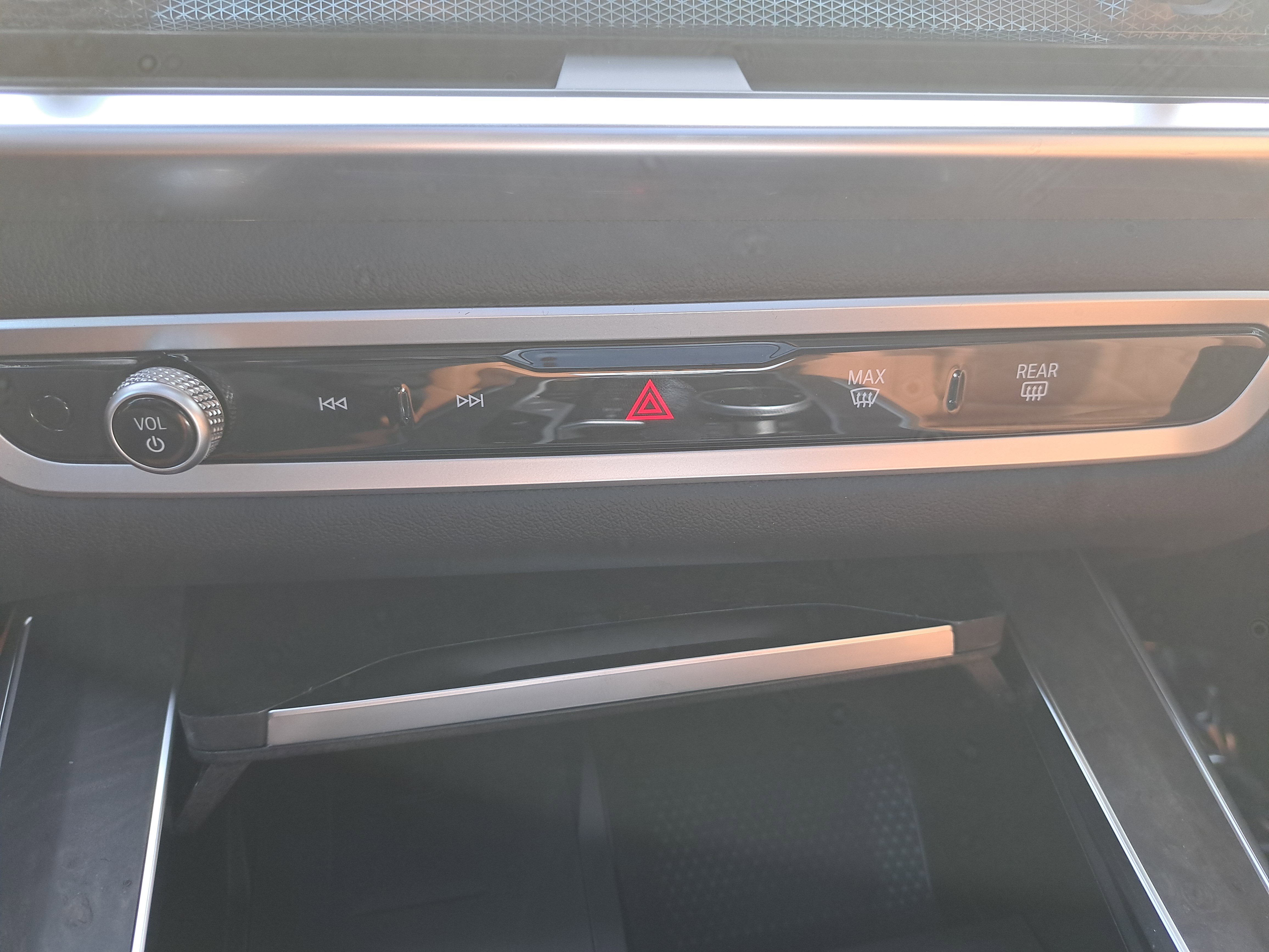 New 2026 BMW X5 xDrive40i w/ Climate Comfort Package AWD/4WD image 22