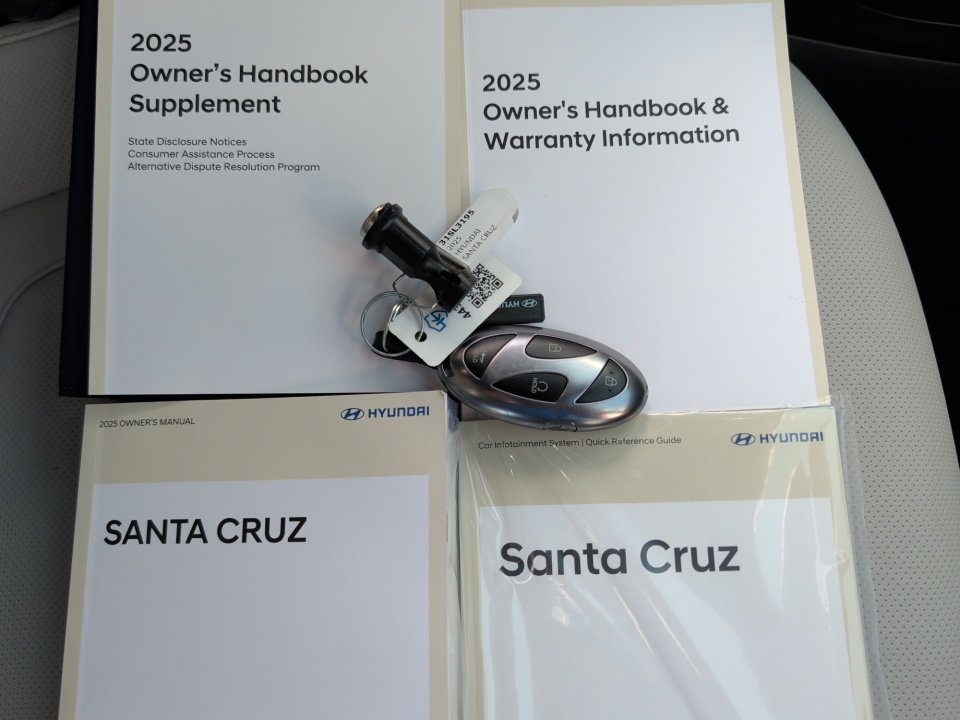 Certified 2025 Hyundai Santa Cruz SEL FWD image 34