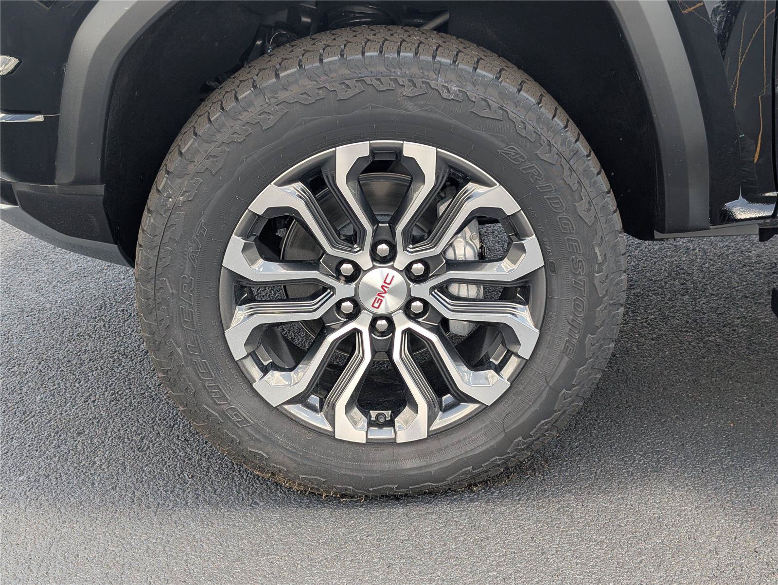 New 2026 GMC Canyon Denali AWD/4WD image 11