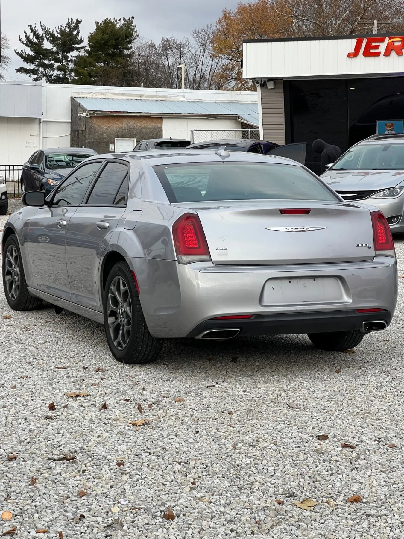 Used 2018 Chrysler 300 S image 4