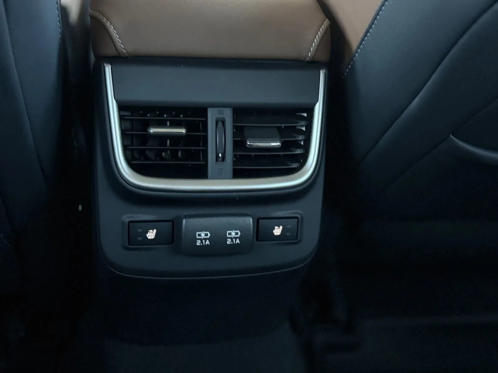 Used 2022 Subaru Outback Touring w/ Popular Package #2 image 41