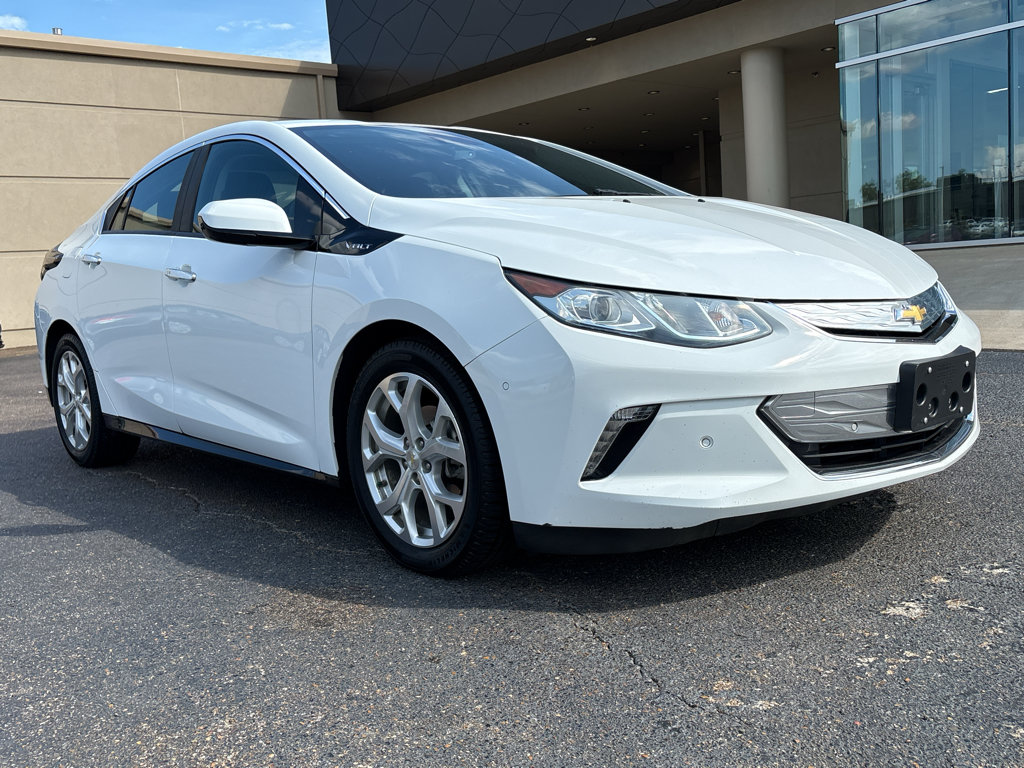 Used 2017 Chevrolet Volt Premier w/ Driver Confidence II Package FWD image 19