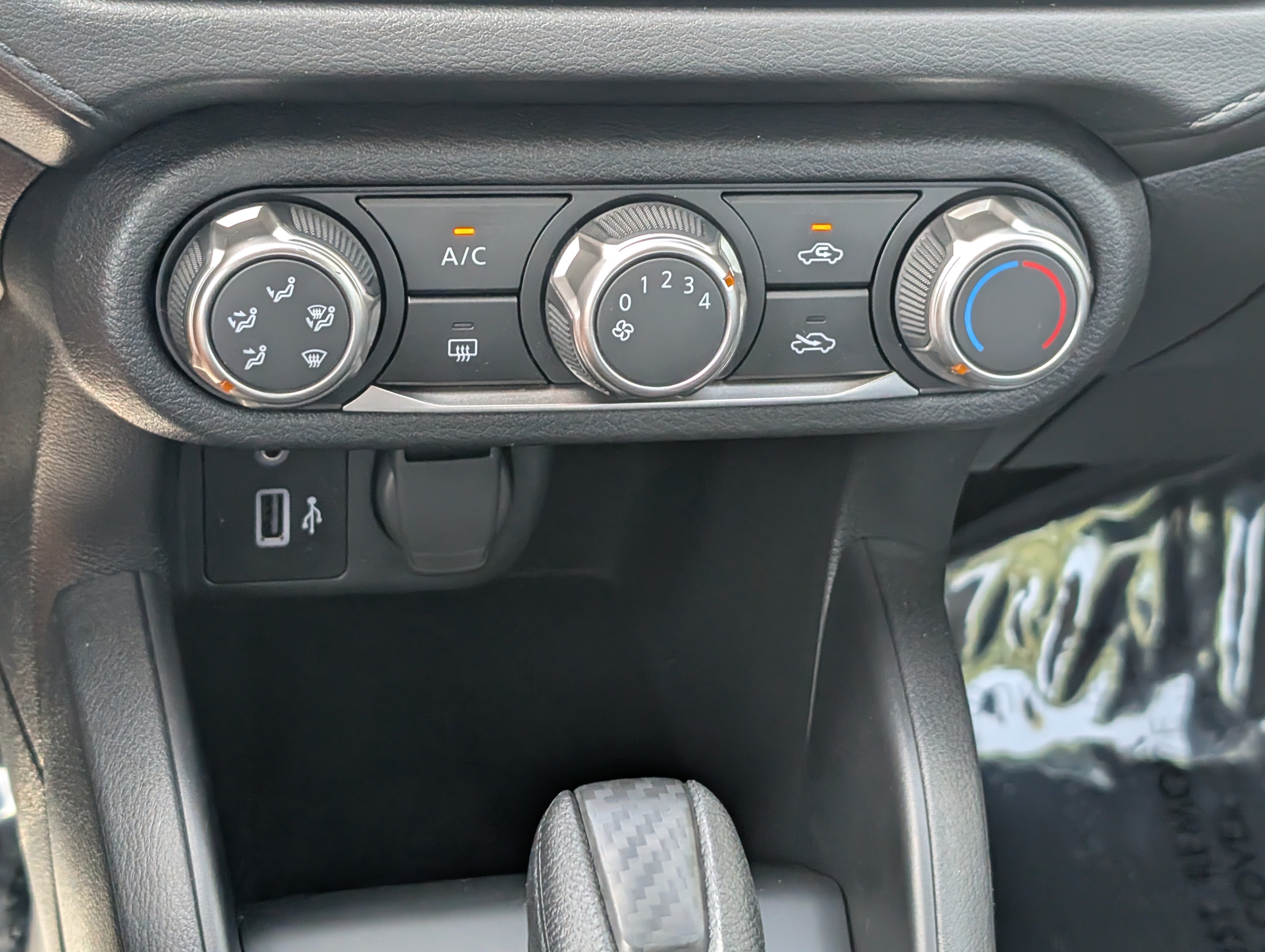 Certified 2025 Nissan Versa S w/ S Plus Package FWD image 22