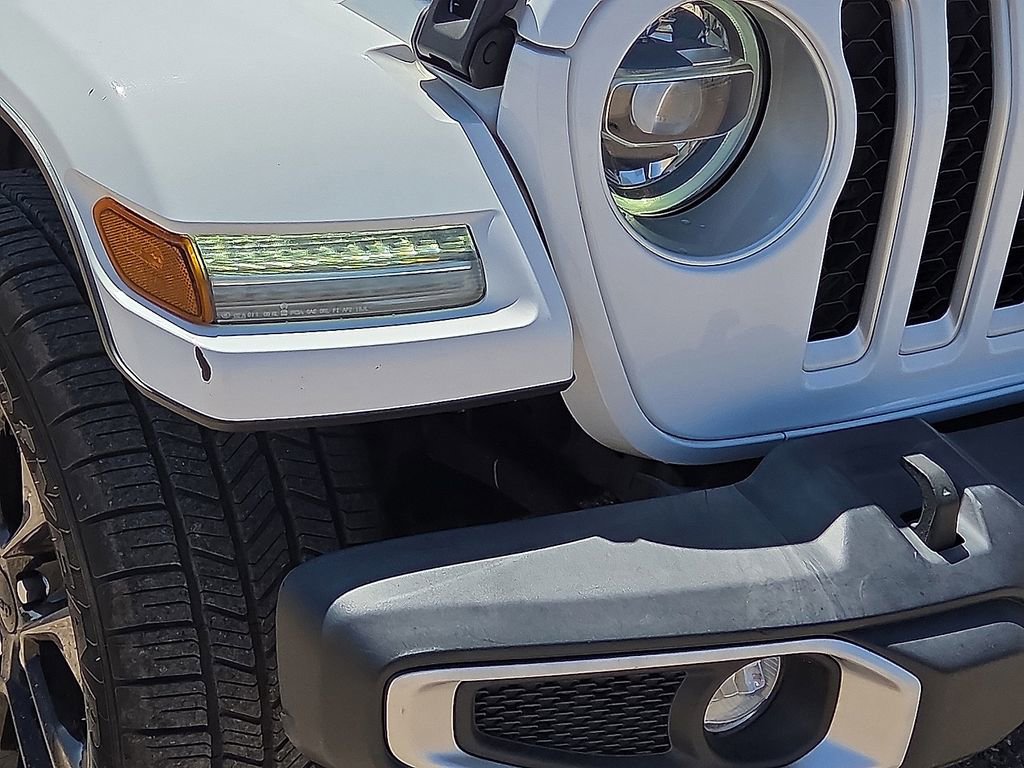 Used 2021 Jeep Wrangler Unlimited Sahara w/ Cold Weather Group AWD/4WD image 10