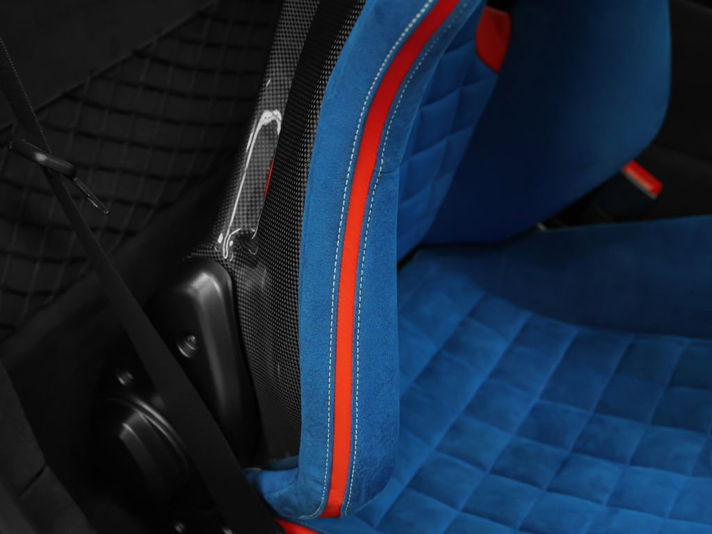 Used 2024 Ferrari 812 Competizione image 32