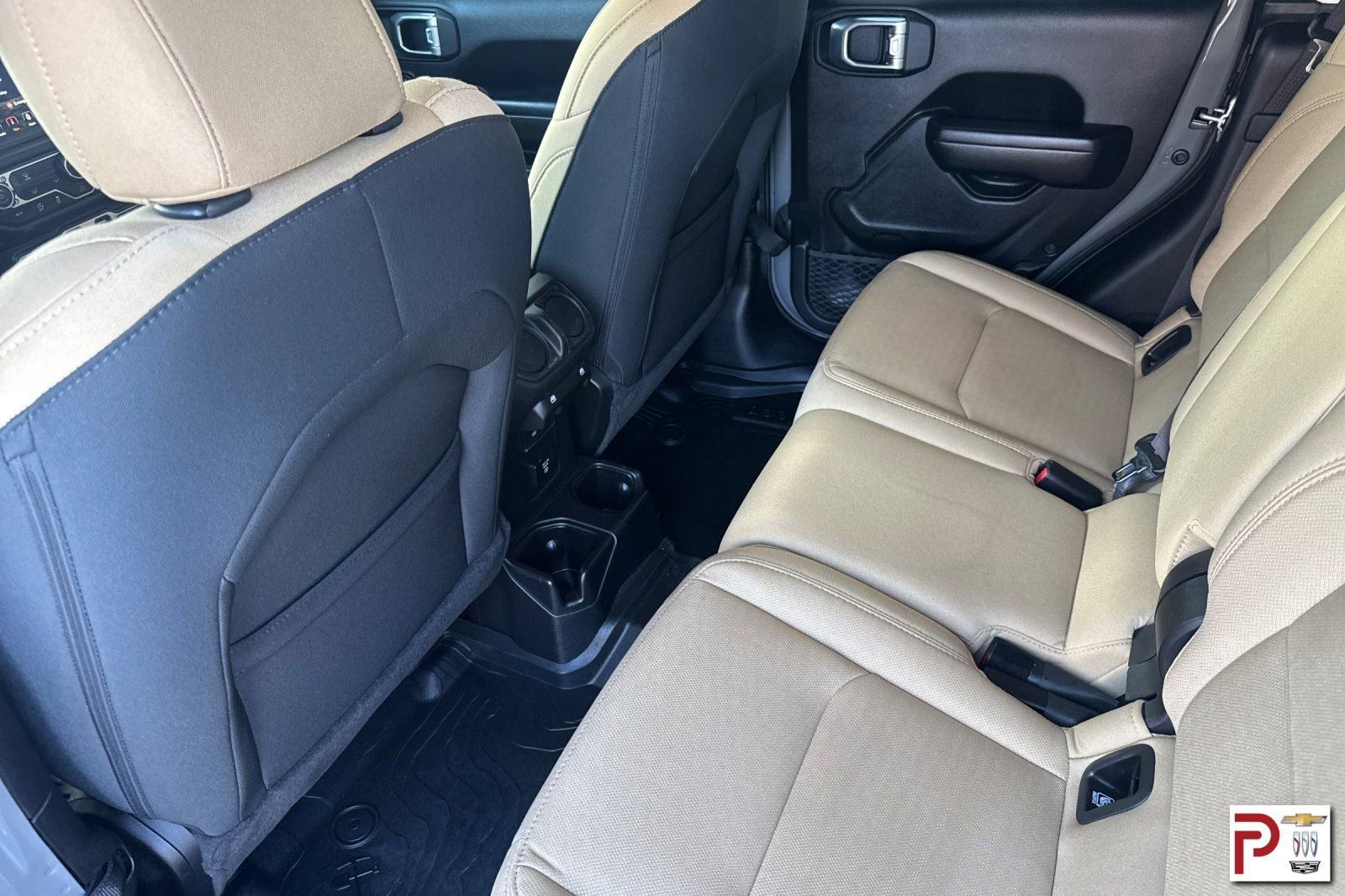 Used 2021 Jeep Gladiator Sport AWD/4WD image 15