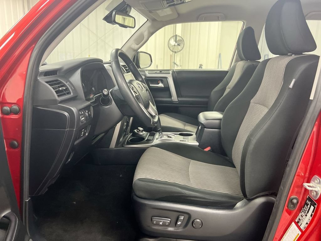 Used 2024 Toyota 4Runner SR5 AWD/4WD image 19