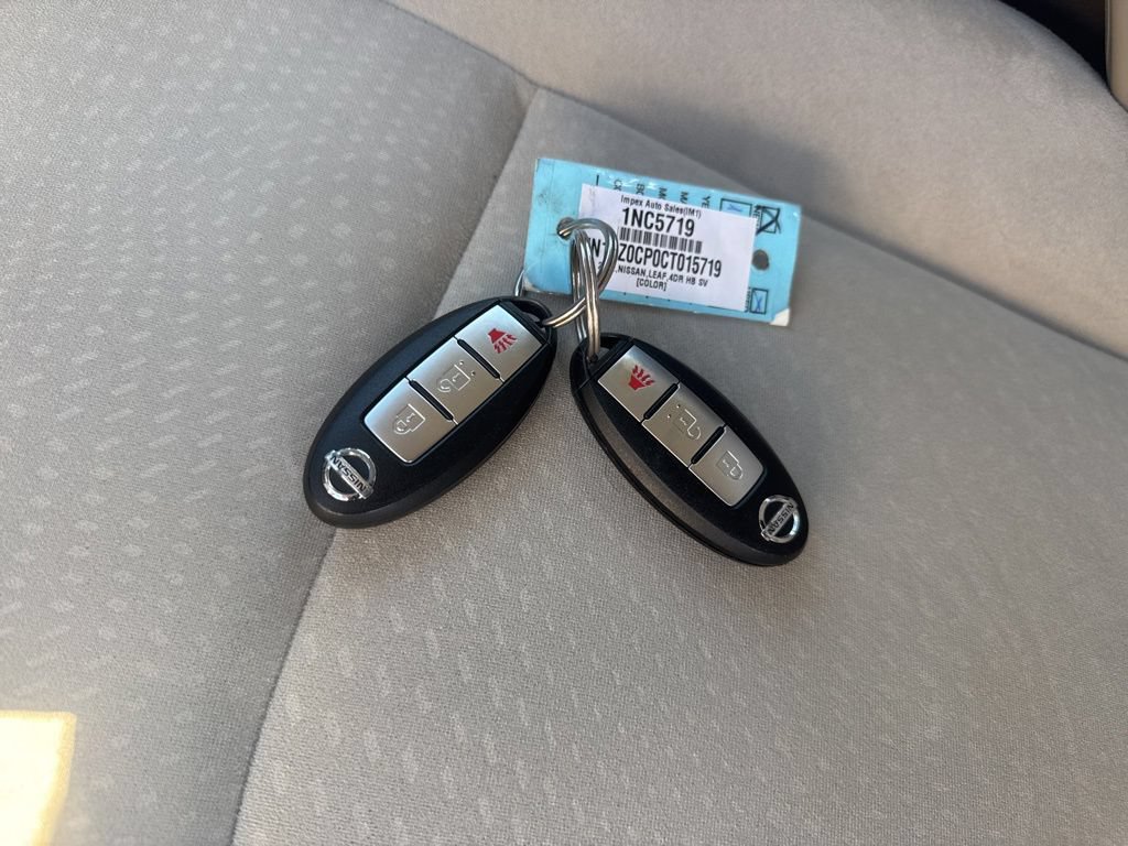 Used 2012 Nissan Leaf SV FWD image 34