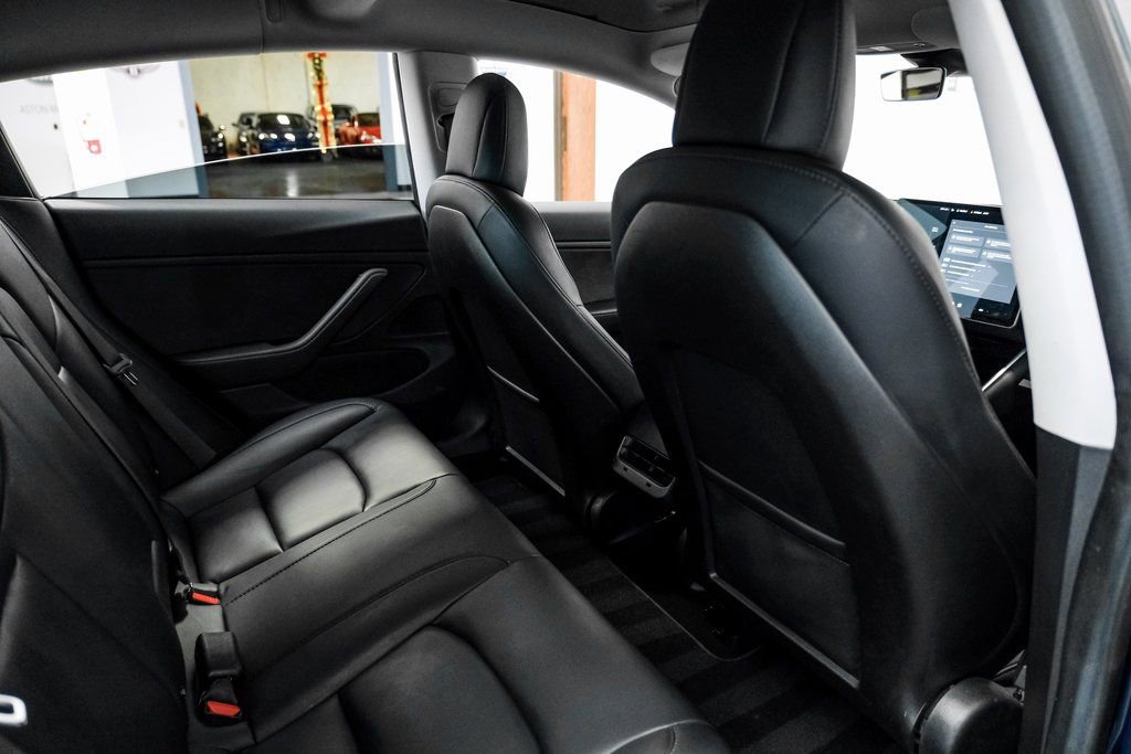 Used 2018 Tesla Model 3 Long Range image 34