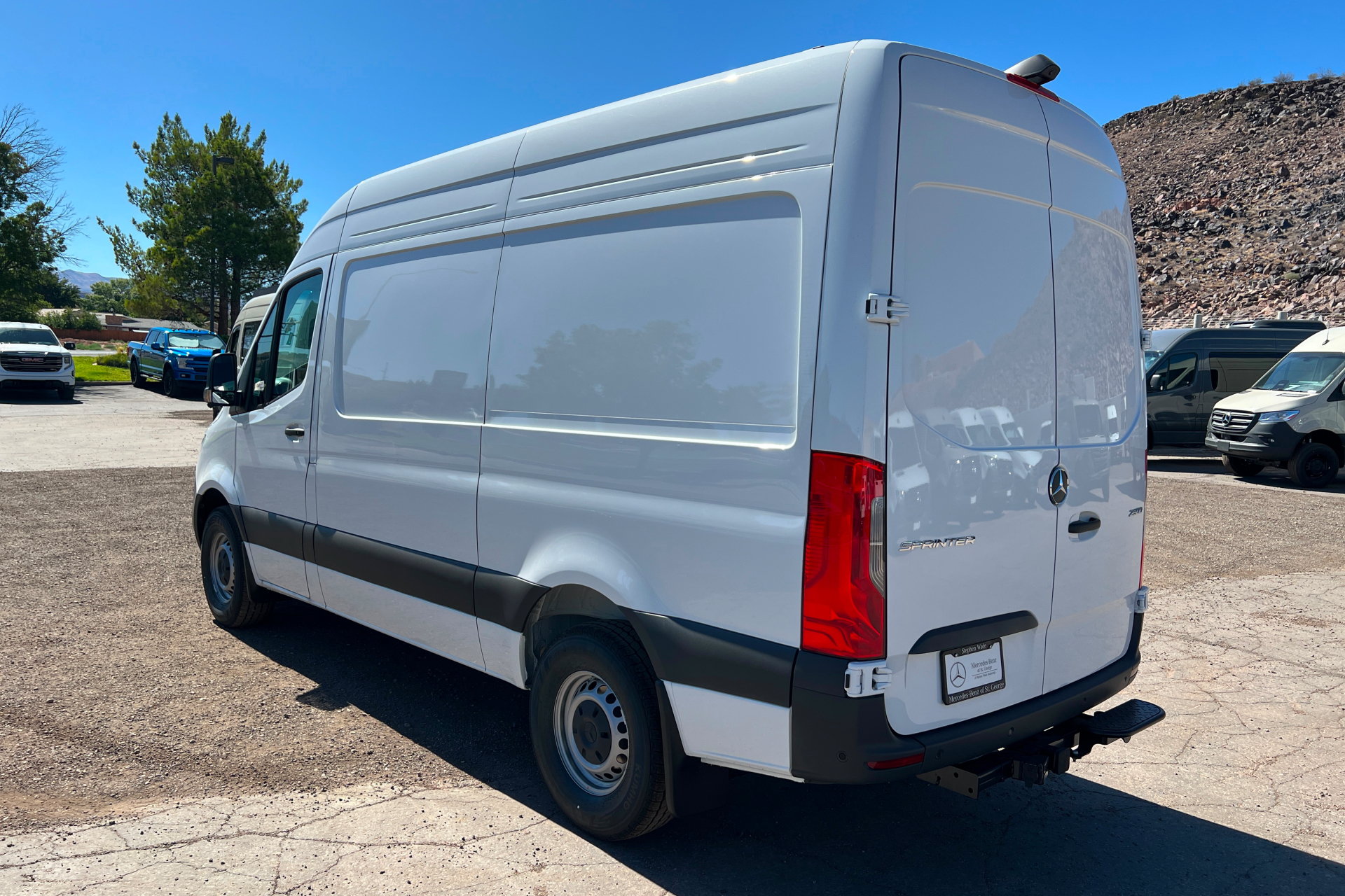 New 2026 Mercedes-Benz Sprinter 2500 image 3