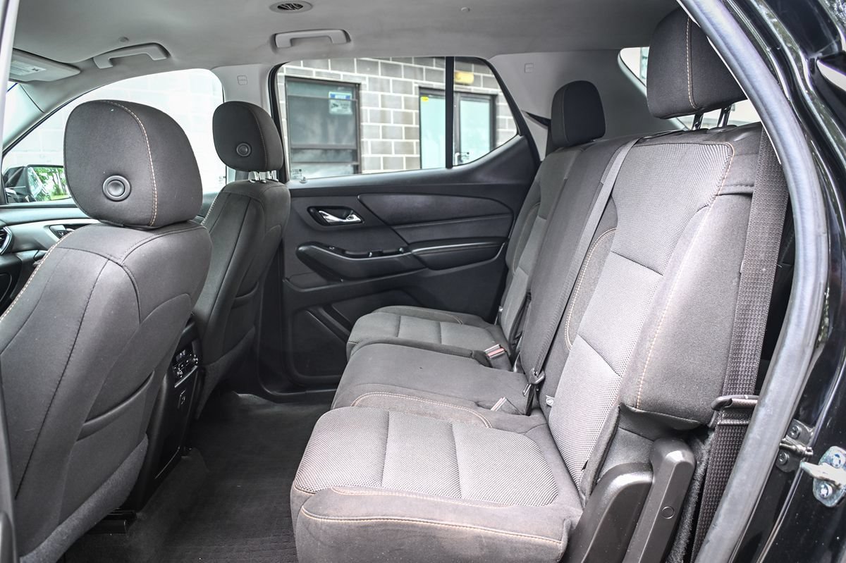 Used 2019 Chevrolet Traverse LS w/ LPO, Floor Liner Package AWD/4WD image 13