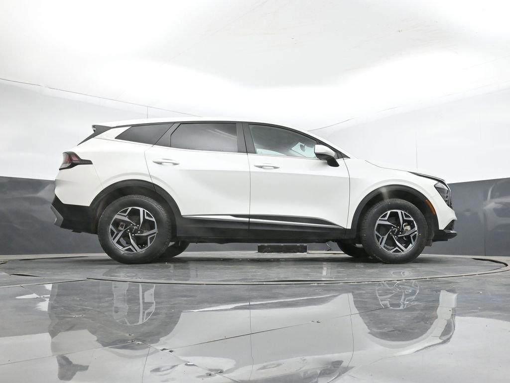 Used 2024 Kia Sportage LX image 46