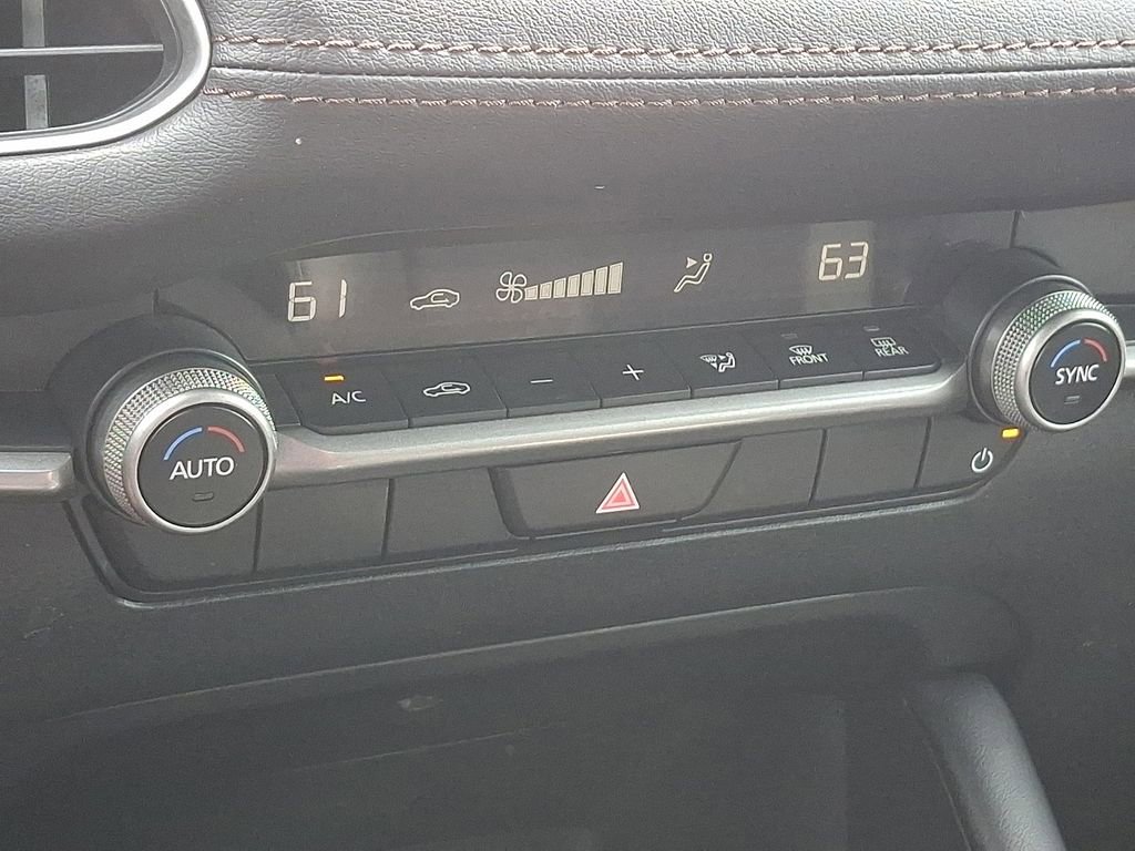 Used 2024 MAZDA MAZDA3 s FWD image 17