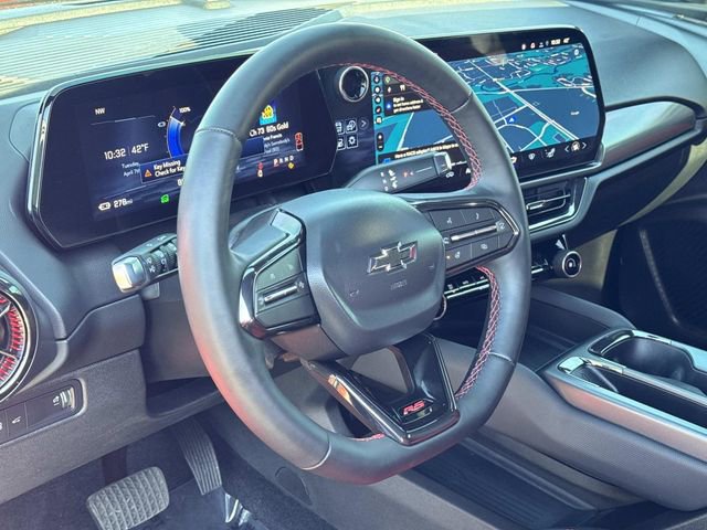 Used 2025 Chevrolet Equinox EV RS image 19