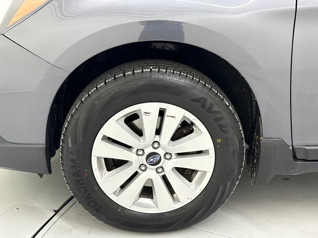 Used 2019 Subaru Outback 2.5i Premium w/ Popular Package #2 AWD/4WD image 8