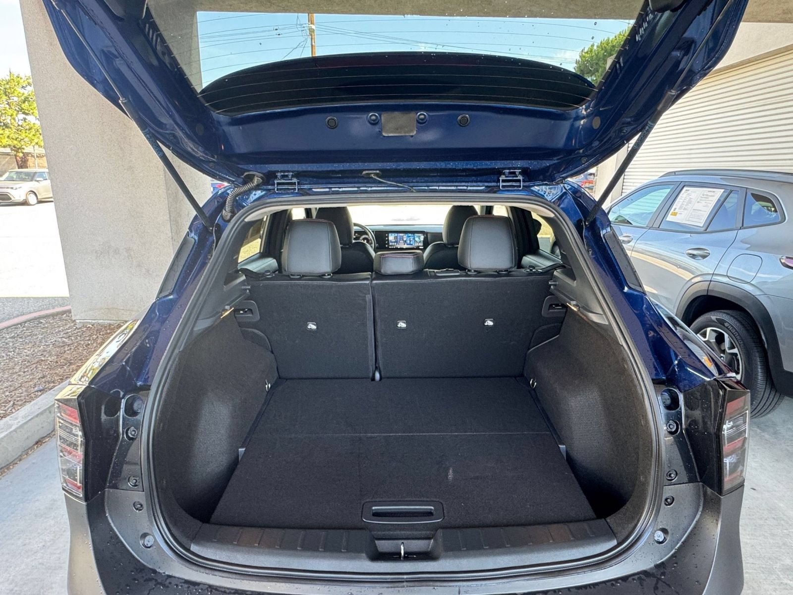 Used 2026 Nissan Kicks SR FWD image 30
