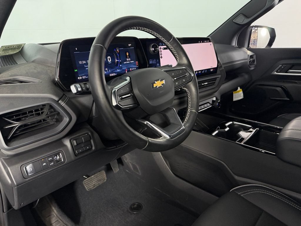 Used 2025 Chevrolet Silverado EV LT w/ LPO, Dark Package Plus AWD/4WD image 22