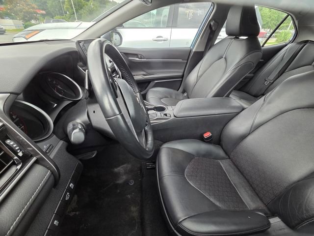 Used 2023 Toyota Camry XSE FWD image 8