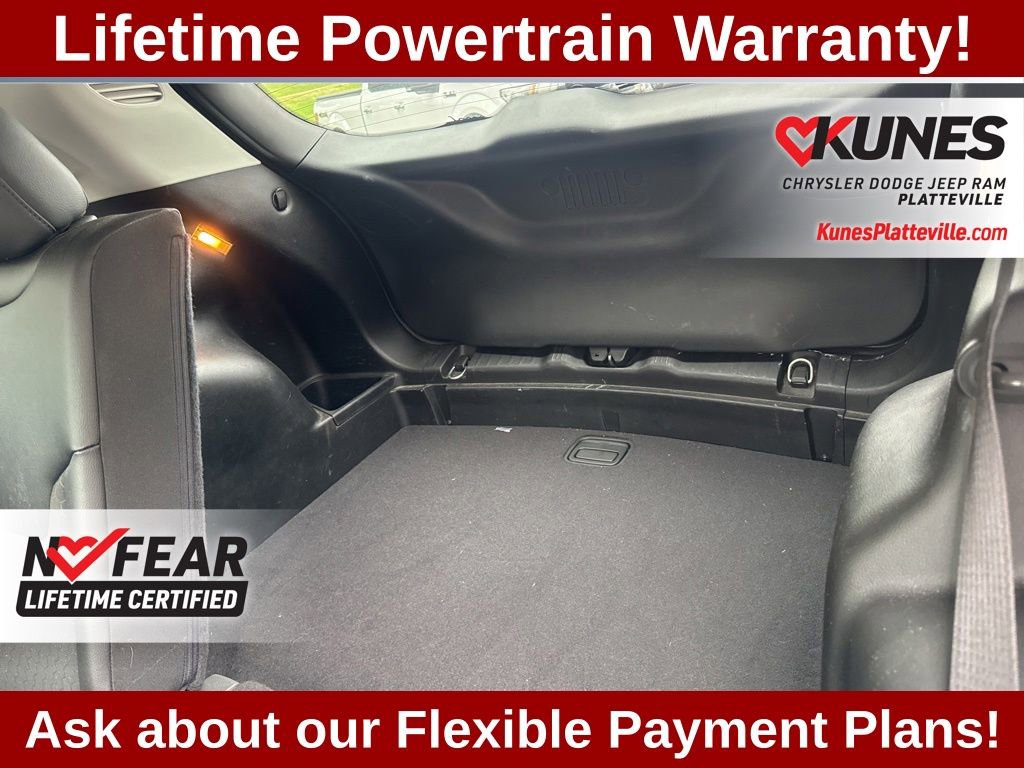 Used 2019 Jeep Compass Latitude w/ Popular Equipment Group FWD image 23
