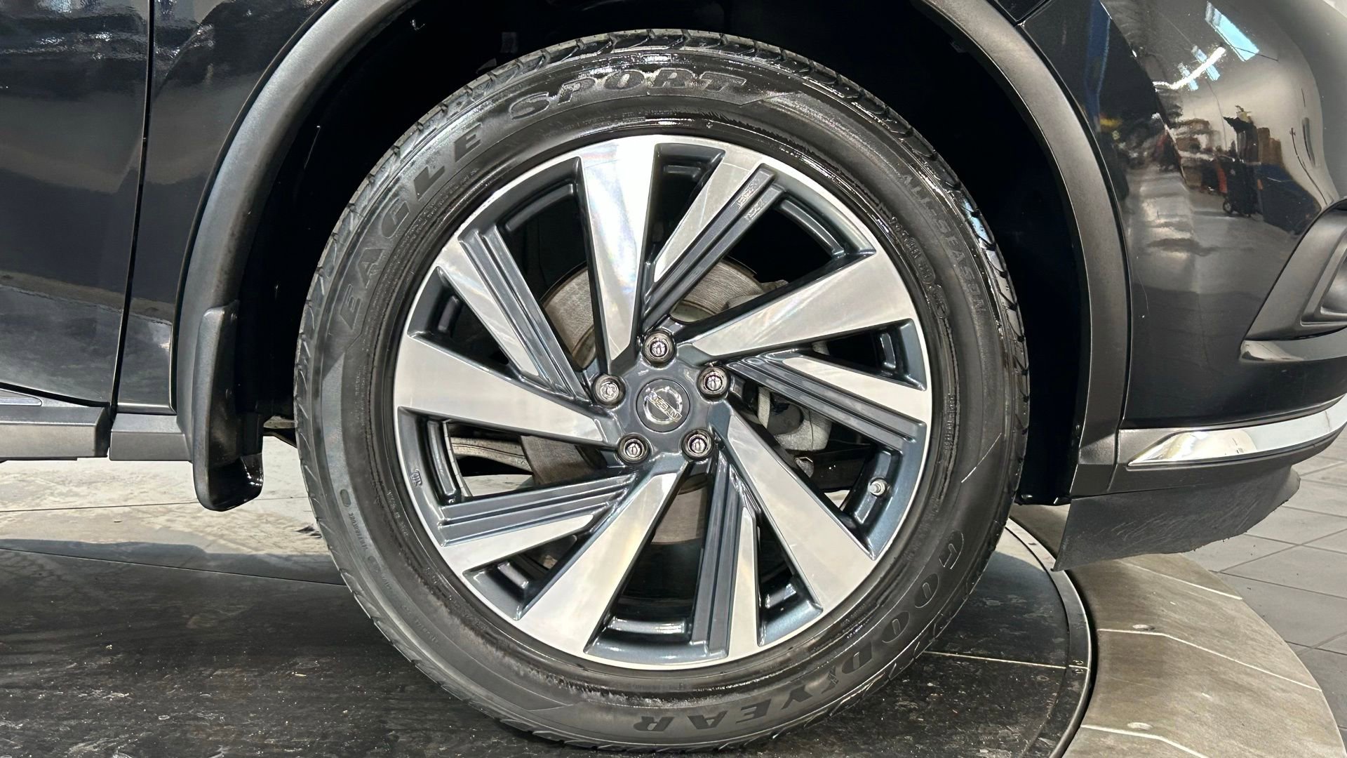 Used 2017 Nissan Murano Platinum w/ Platinum Technology Package AWD/4WD image 23