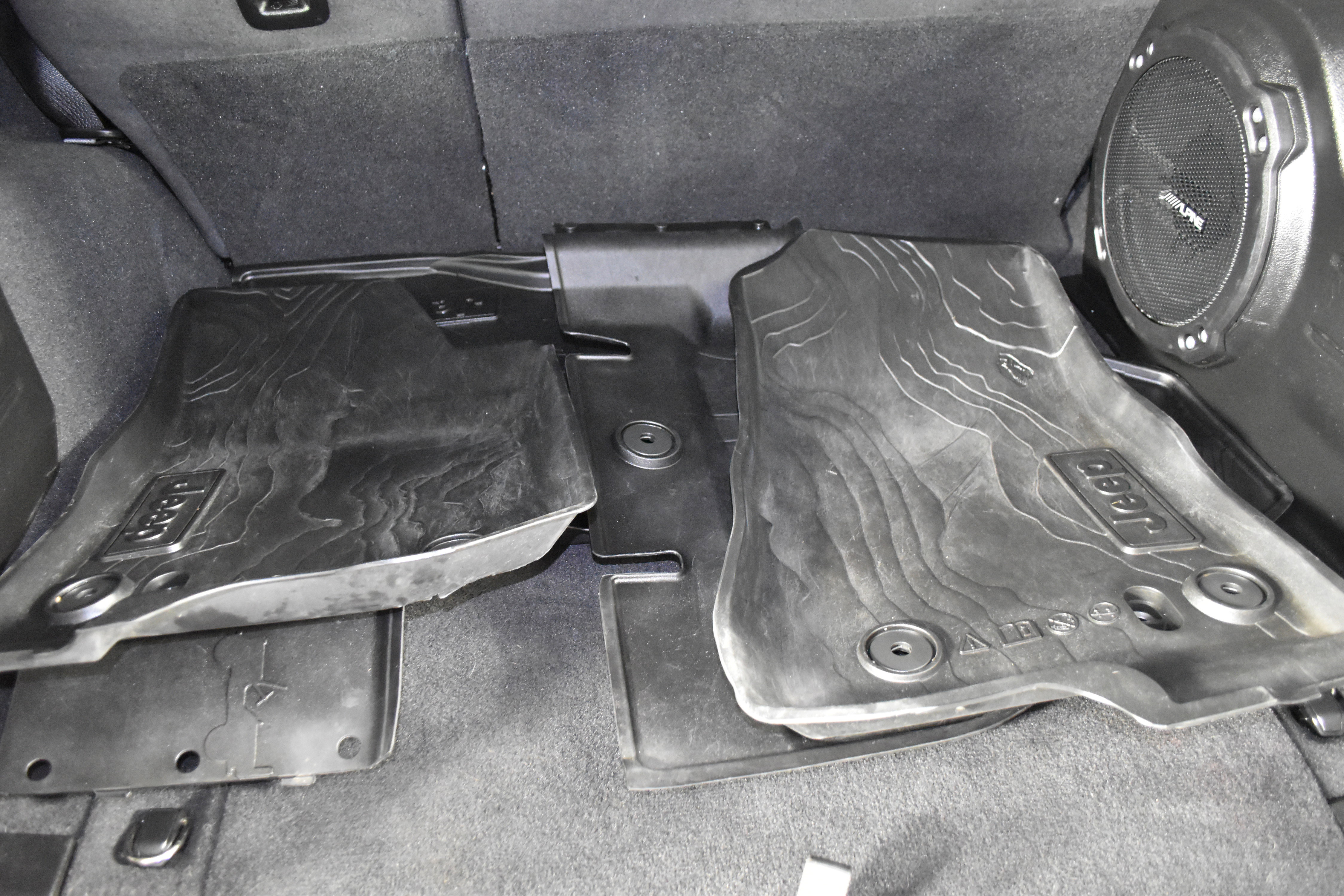 Used 2020 Jeep Wrangler Unlimited Sahara image 53