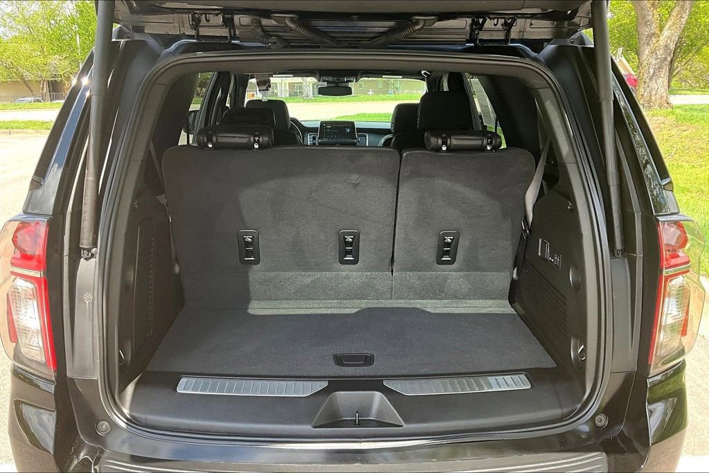 Used 2024 Chevrolet Tahoe RST w/ Luxury Package AWD/4WD image 7