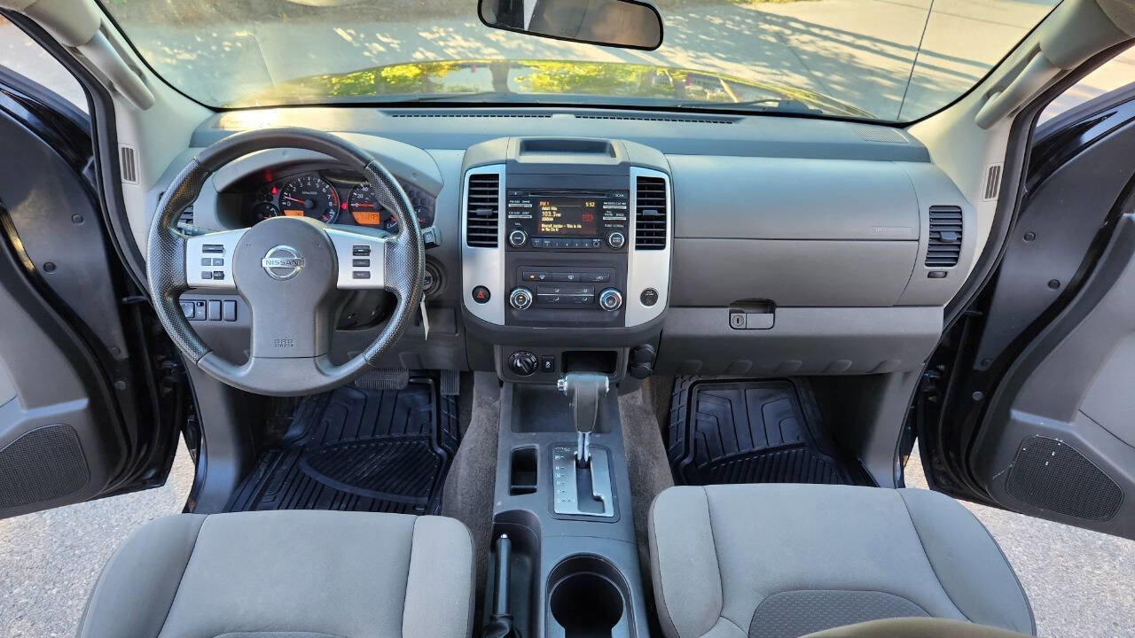 Used 2014 Nissan Xterra S image 29