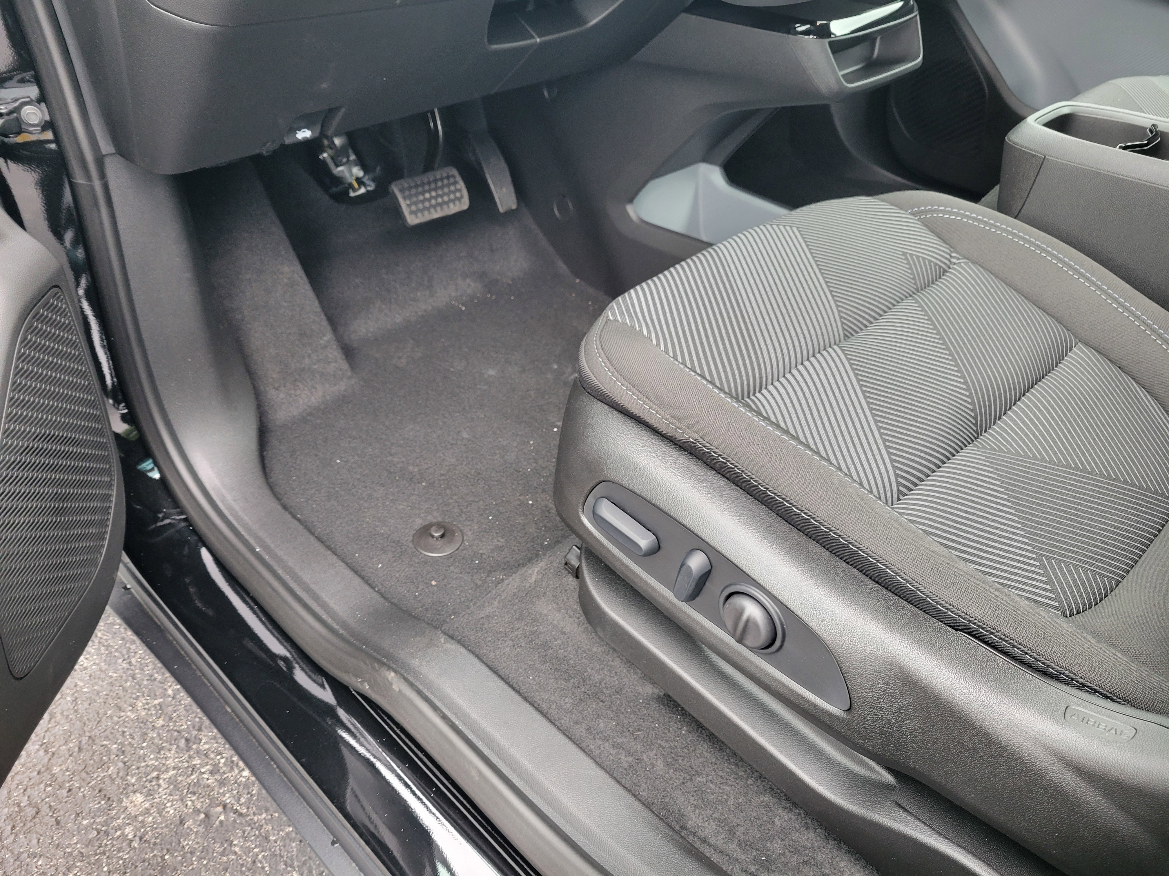 New 2027 Chevrolet Bolt LT image 24