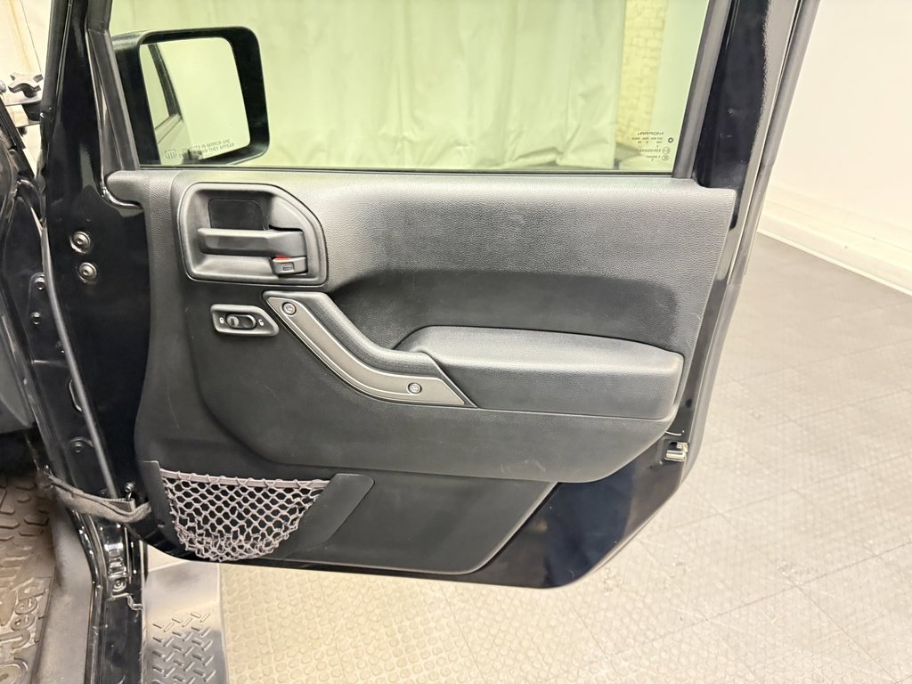 Used 2018 Jeep Wrangler Unlimited Sport S image 16
