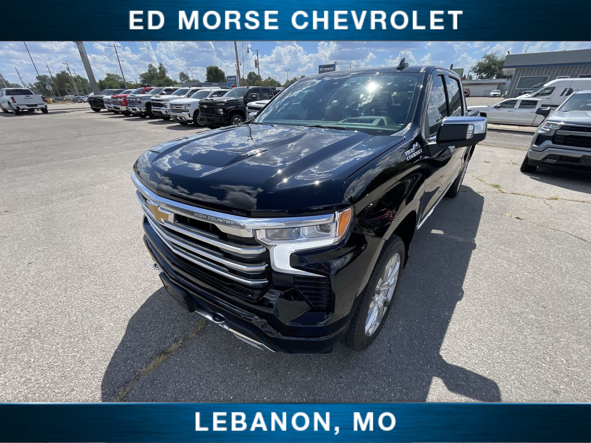 New 2026 Chevrolet Silverado 1500 High Country w/ High Country Premium Package AWD/4WD image 20