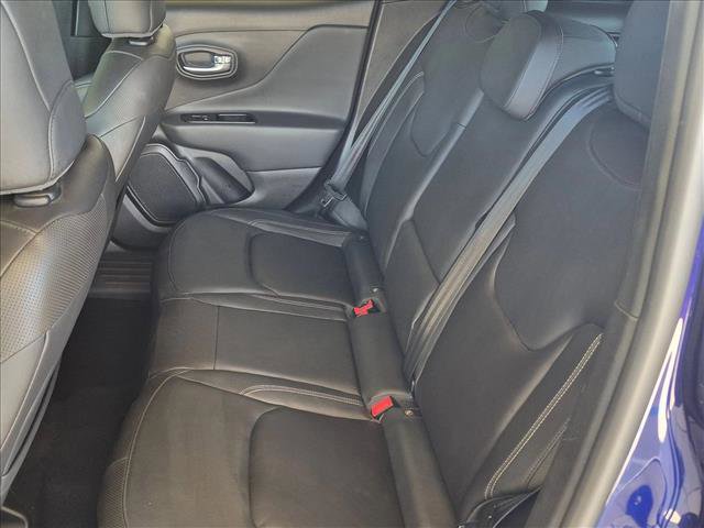 Used 2020 Jeep Renegade Altitude AWD/4WD image 17